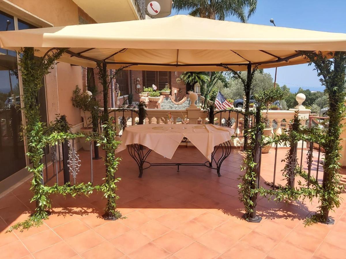 Hotel Casa Del Gourmet Siderno ภายนอก รูปภาพ